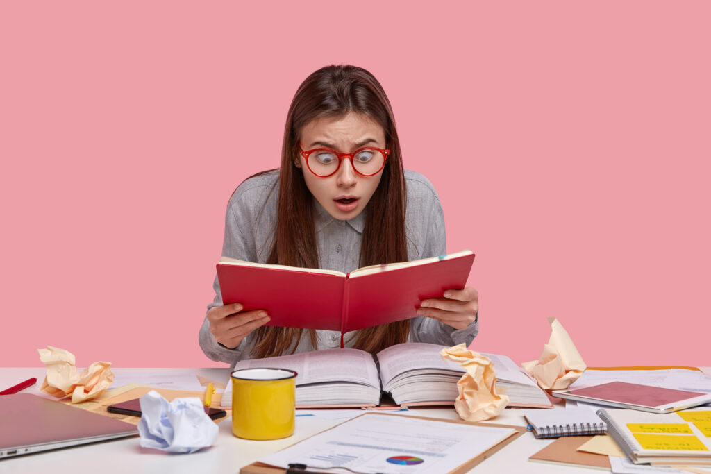 Adjetivos que cambian de significado según el lugar